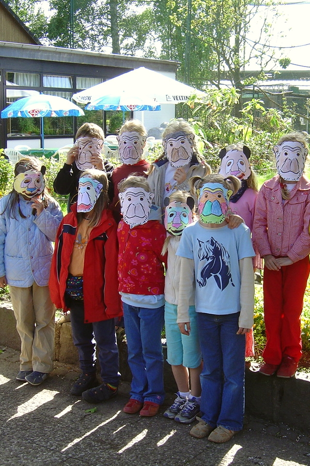 Masken basteln beim Kindergeburtstag